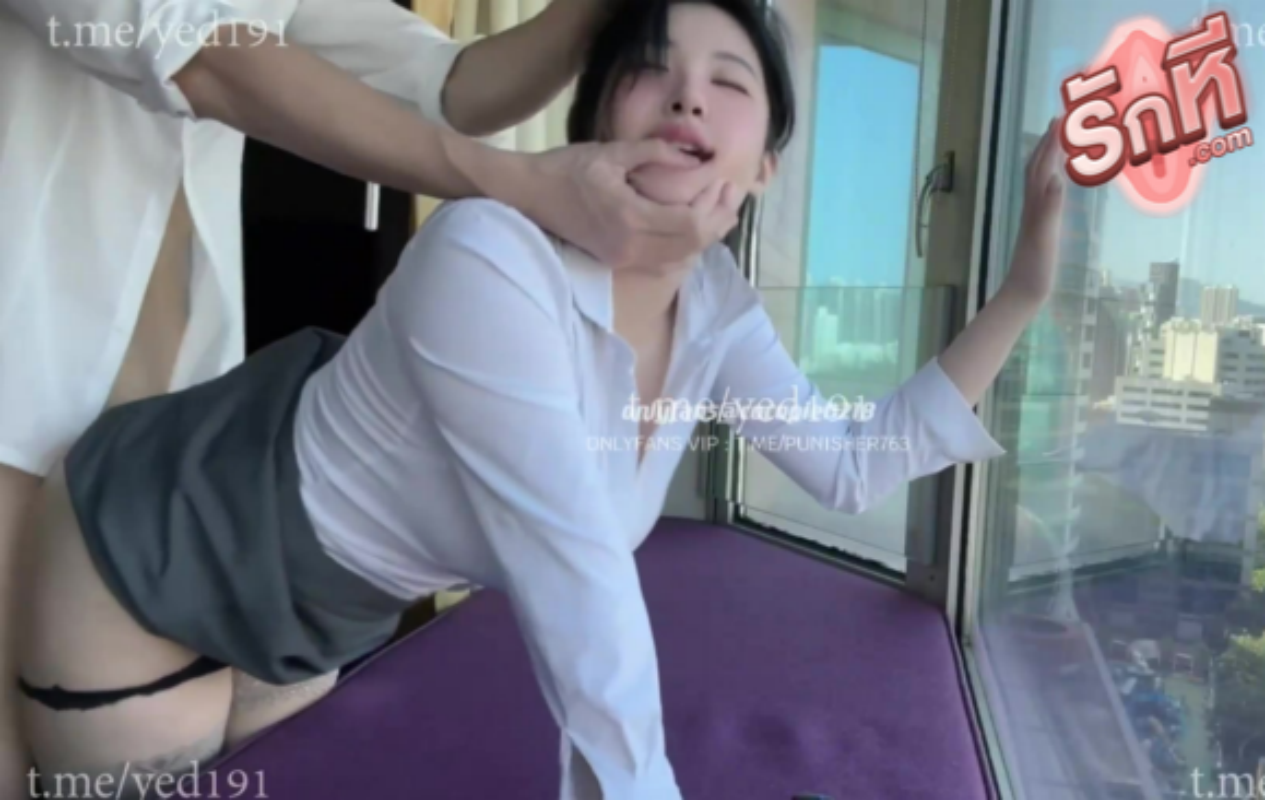 คลิปหลุด Cocopie0218  สาวหมวยใส่ชุดพนักงานออฟฟิศโดนหัวหน้าล่อหีเสียวคาห้องทำงานหุ่นเเซ่บมากยืนกระแทกหีริหน้าต่างเสียวๆนมใหญ่จับบีบไปเย็ดไปโครตฟิน